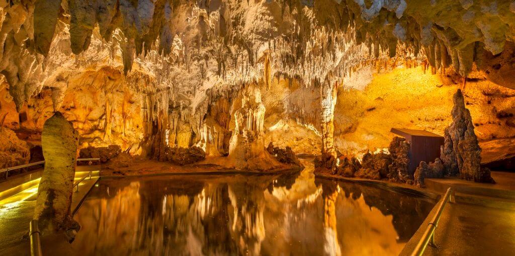 cave of wonders national park