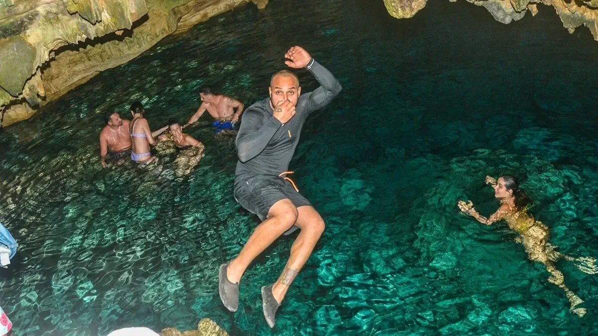 Hoyos del Salado Cave